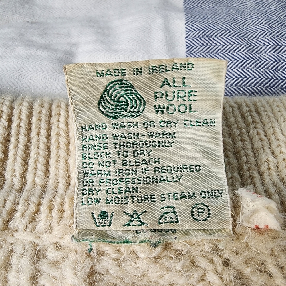 Vintage Irish Cladyknit Wool Aran Fisherman Cardigan Sweater - Picture 3 of 16